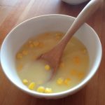 冷凍のコーンで簡単にスープをボリュームアップ