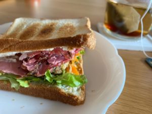 【コストコ】パストラミビーフでサンドイッチ