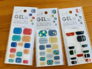 【キャンドゥ】フットネイルシール　レビューあり