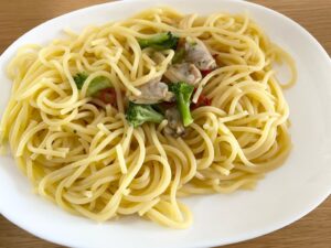 【冷食】マ・マー超もち生パスタ旨辛ペペロンチーニ